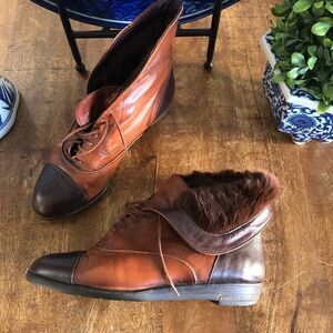 Vintage Bally Fur lined ankle cuffed fold over Boots SZ 6